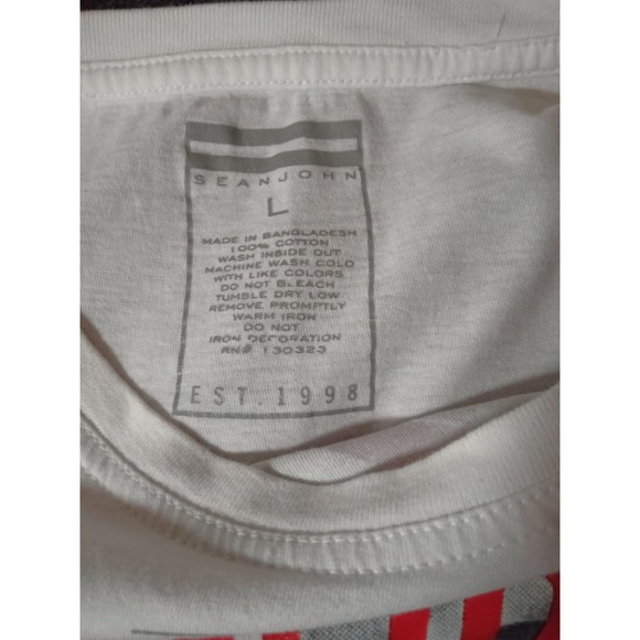 Sean John Men's short sleeve shirt W/ graphic logo - Picture 3 of 3